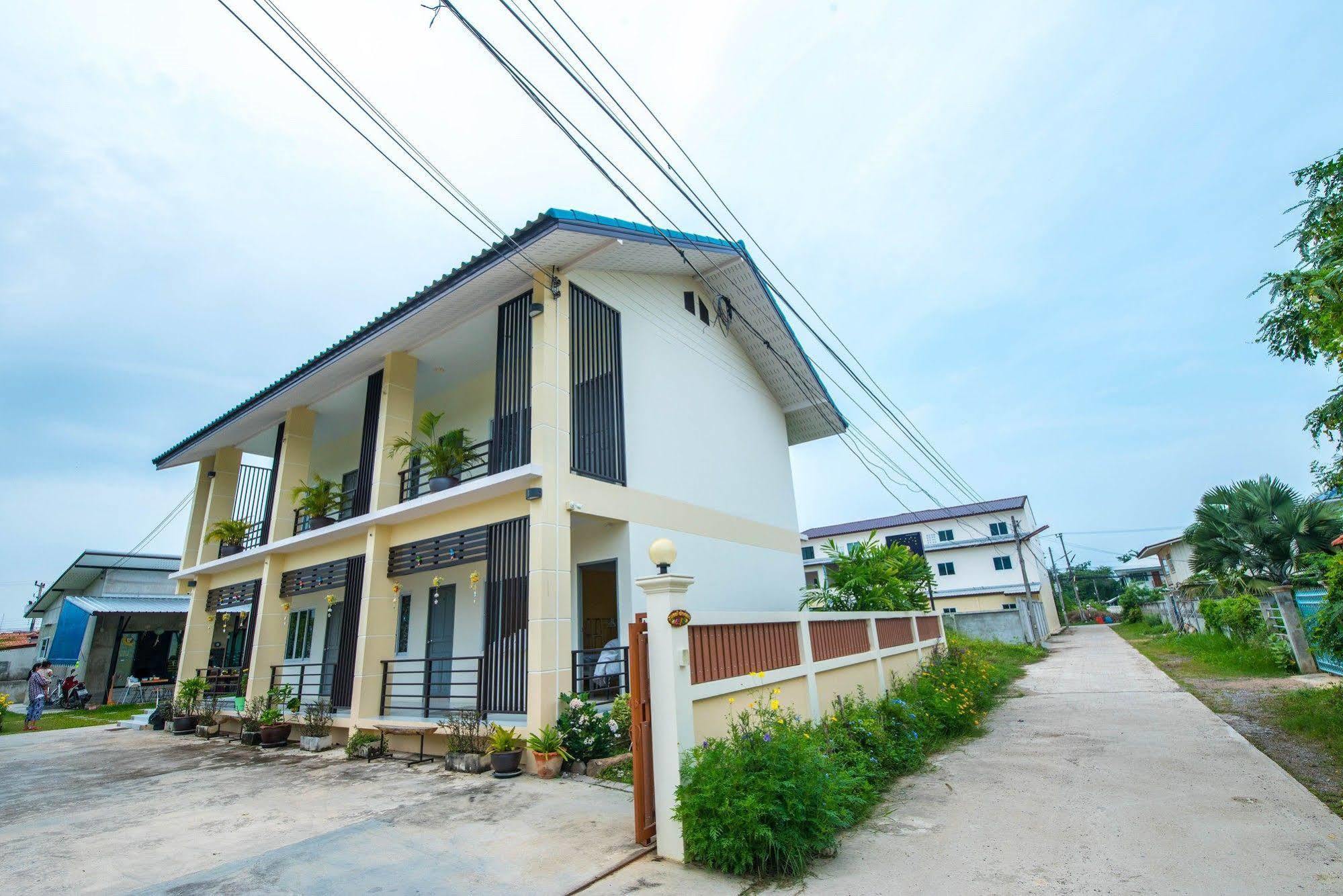 Sweet Dreams Hotel Phetchaburi Exterior photo