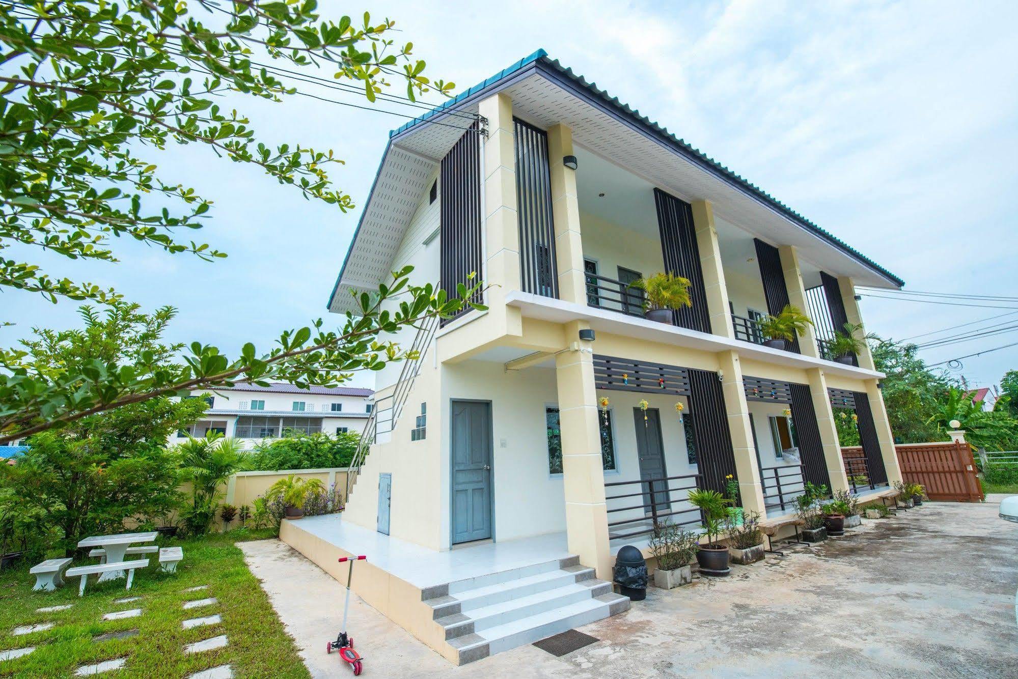 Sweet Dreams Hotel Phetchaburi Exterior photo